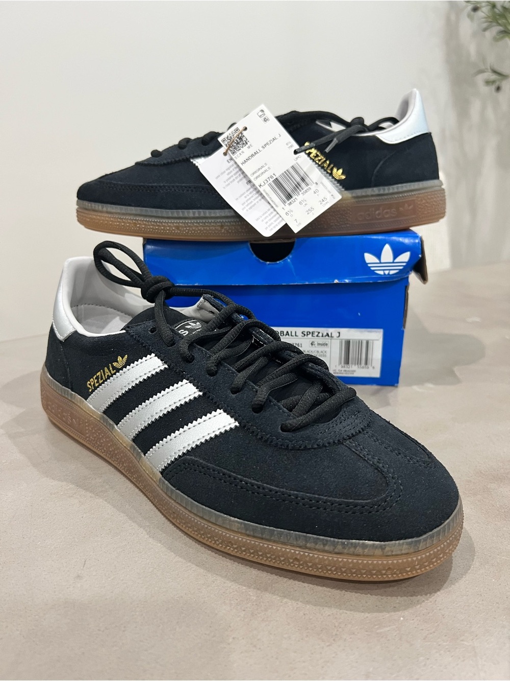 Adidas Handball Spezial J Grey Black Suede Sneakers - Kids 7 / Women’s 8